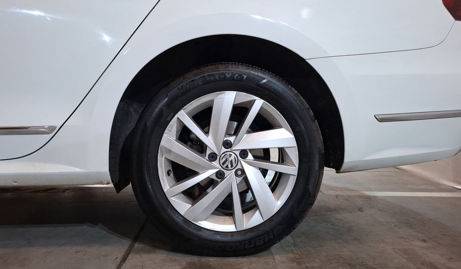 Volkswagen Passat 2.5 HIGHLINE AUTO Sedan 2018
