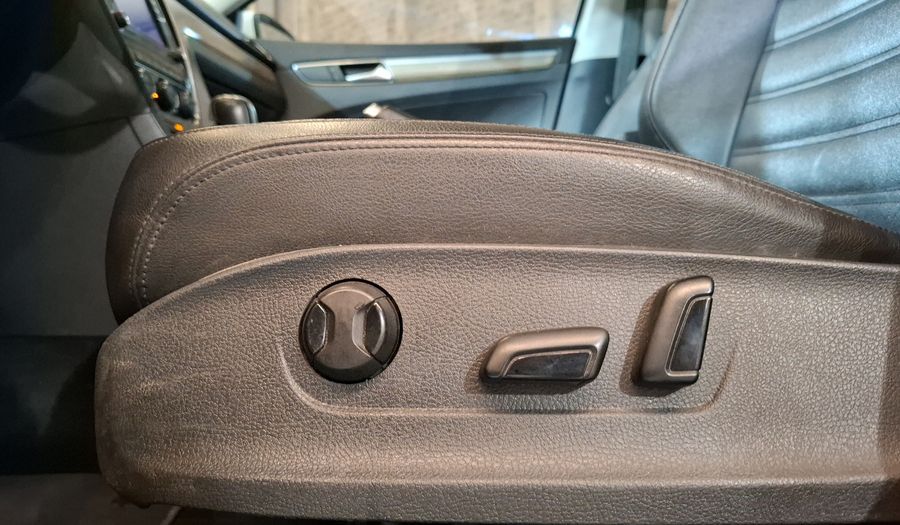 Volkswagen Passat 2.5 HIGHLINE AUTO Sedan 2018