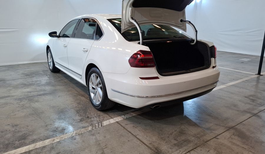 Volkswagen Passat 2.5 HIGHLINE AUTO Sedan 2018
