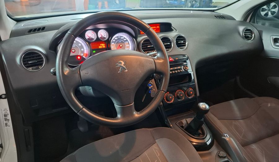 Peugeot 308 1.6 ACTIVE Hatchback 2016