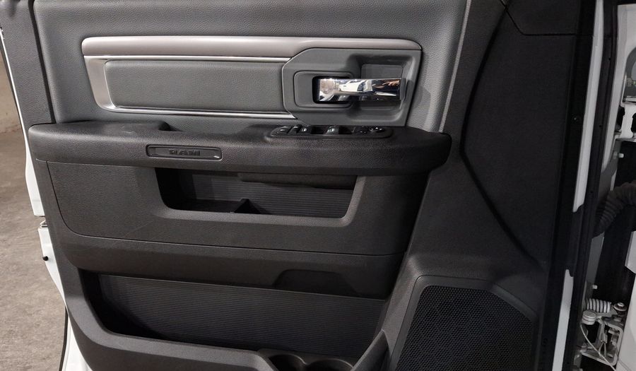Ram 1500 5.7 HEMI SPORT CREW CAB 4X4 V8 8AT Pickup 2022