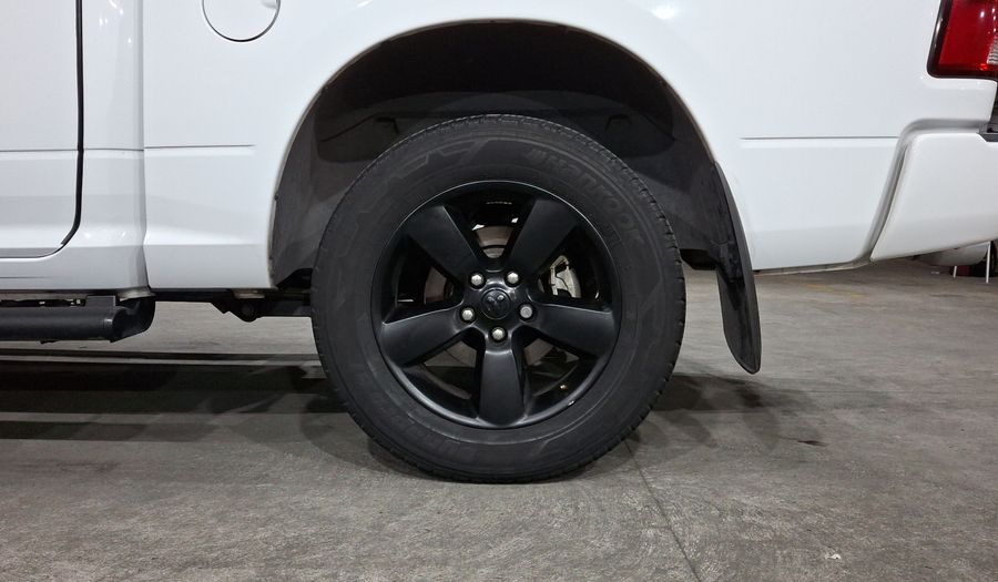 Ram 1500 5.7 HEMI SPORT CREW CAB 4X4 V8 8AT Pickup 2022