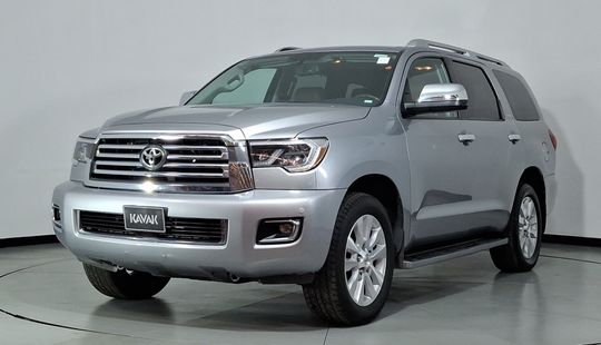 Toyota • Sequoia