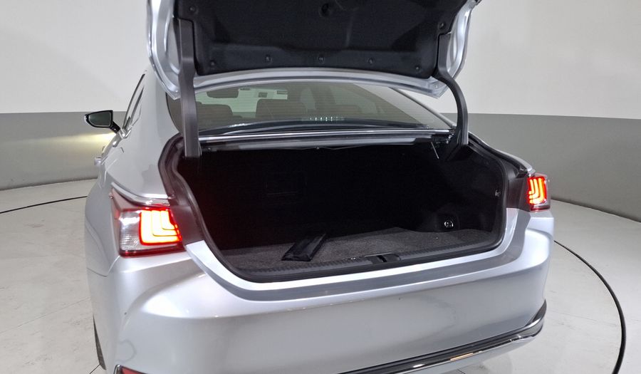 Lexus Es 2.5 HEV 300H CVT Sedan 2022