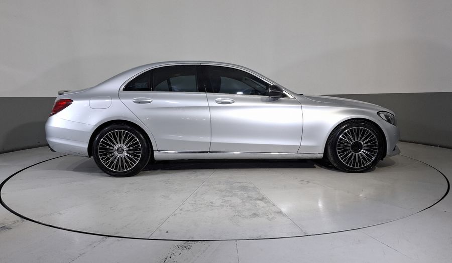 Mercedes Benz Clase C 2.0 200 SPORT AUTO Sedan 2018
