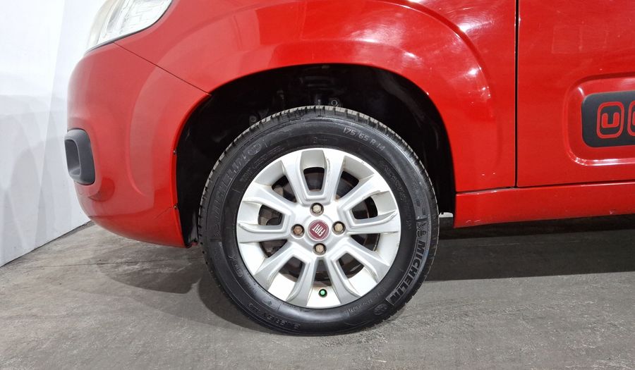 Fiat Uno 1.4 ATTRACTIVE Hatchback 2016