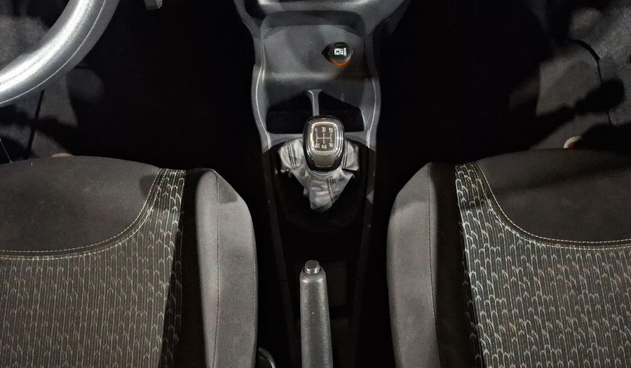 Fiat Uno 1.4 ATTRACTIVE Hatchback 2016