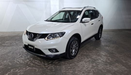 Nissan • X-Trail