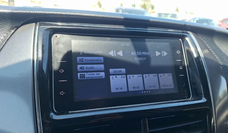 Toyota Yaris 1.5 XLI Sedan 2022