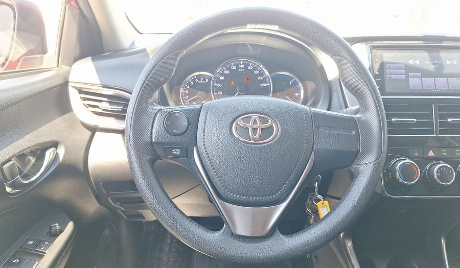 Toyota Yaris 1.5 XLI Sedan 2022
