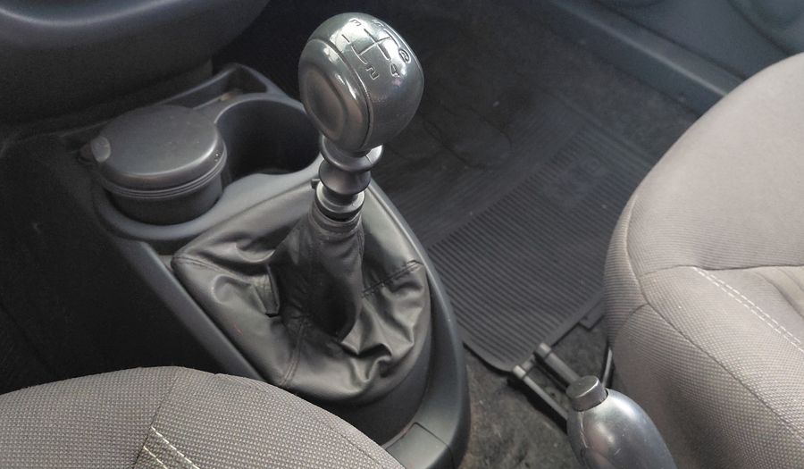 Fiat Uno 1.4 8V WAY 5P Hatchback 2014