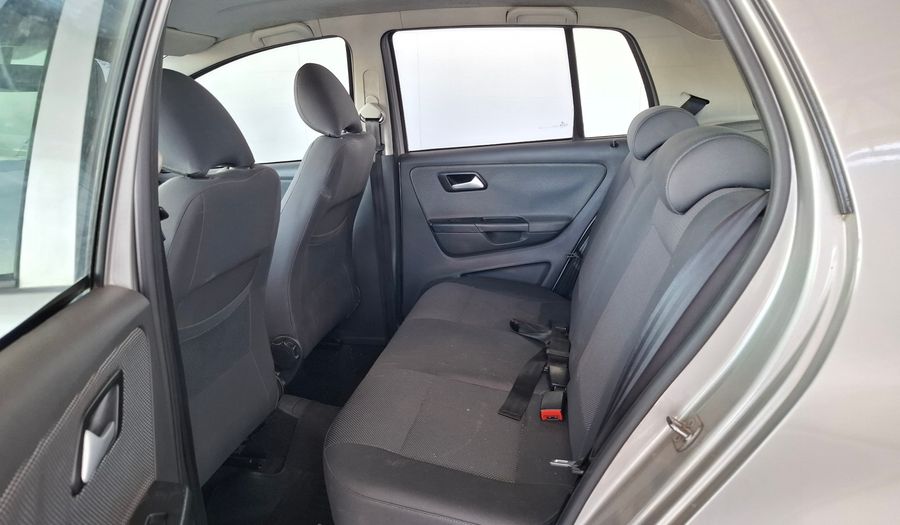 Volkswagen Fox 1.6 COMFORTLINE Hatchback 2012