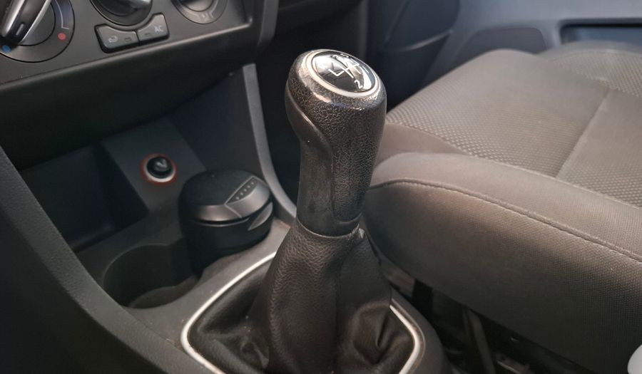 Volkswagen Fox 1.6 COMFORTLINE Hatchback 2012