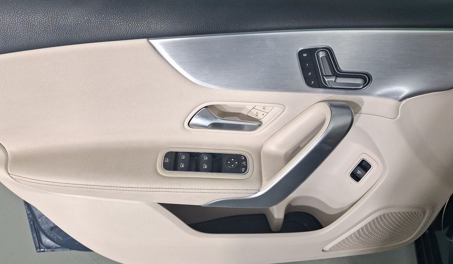 Mercedes Benz Clase A 1.3 200 PROGRESSIVE DCT Sedan 2022