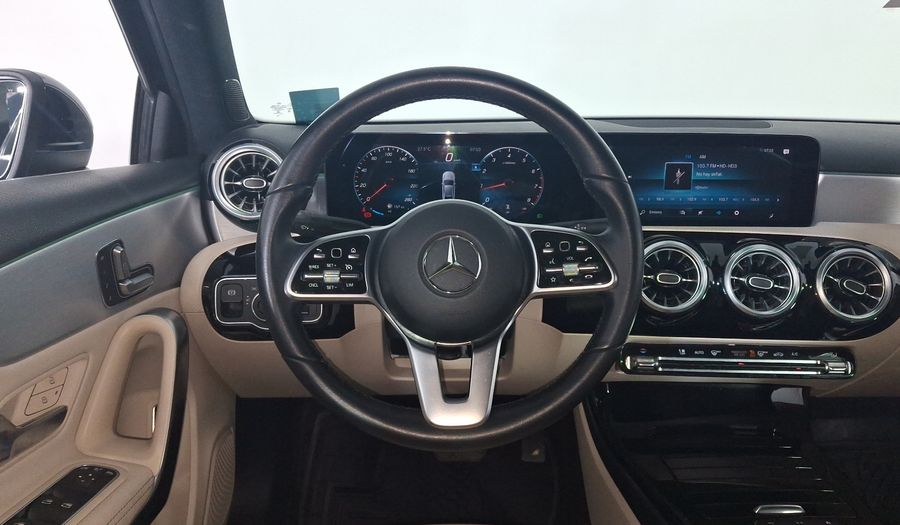 Mercedes Benz Clase A 1.3 200 PROGRESSIVE DCT Sedan 2022