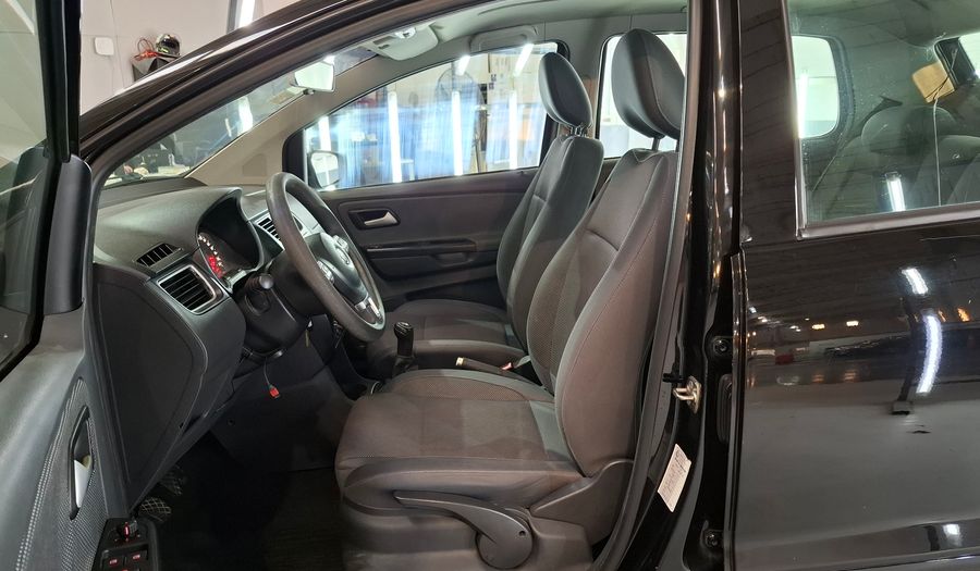 Volkswagen Fox 1.6 TRENDLINE Hatchback 2012