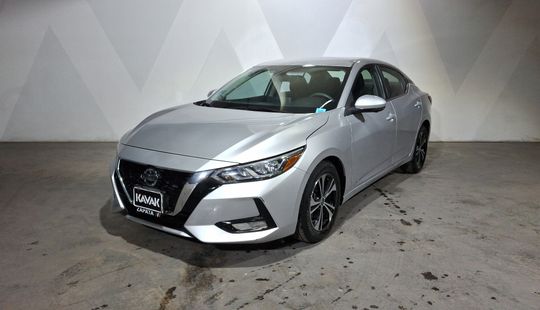 Nissan • Sentra