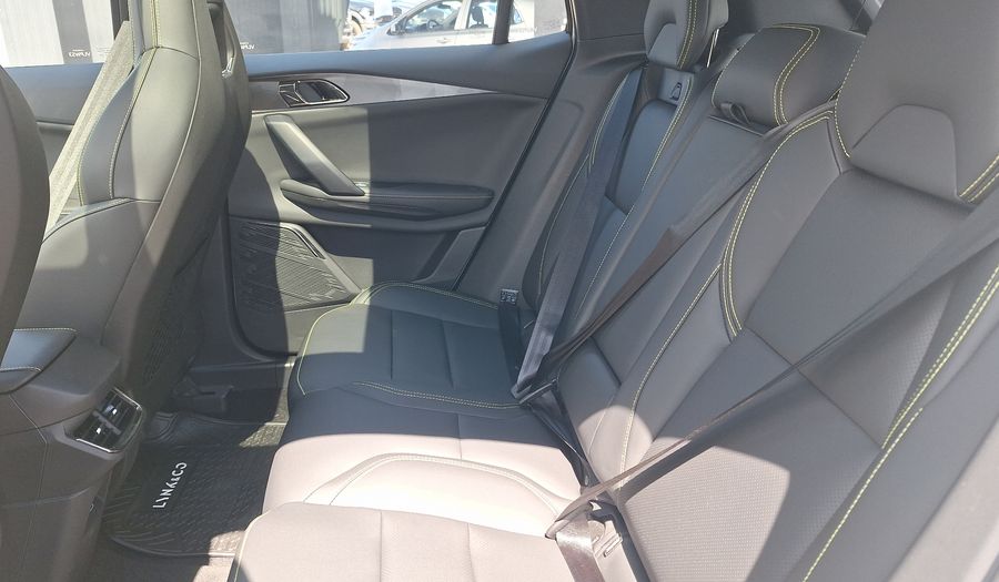Lync & Co 6 1.5T HYPER PRO DCT Suv 2026