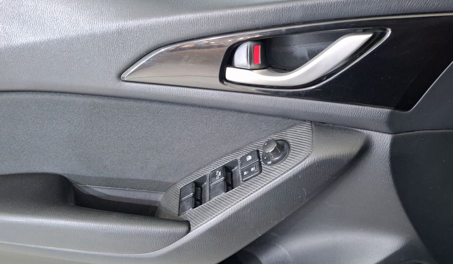 Mazda 3 2.5 SEDÁN S TA Sedan 2016