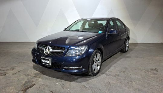 Mercedes Benz • Clase C