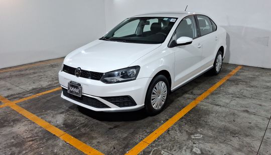 Volkswagen • Vento
