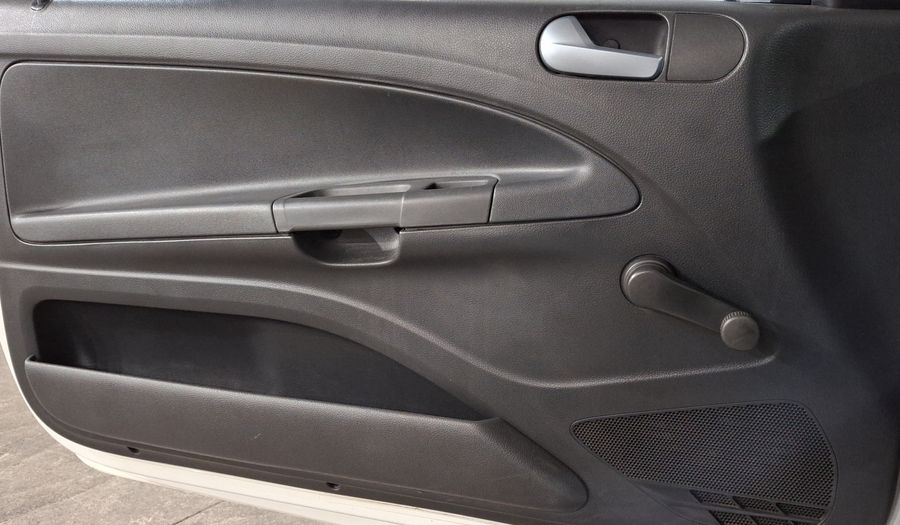 Volkswagen Saveiro 1.6 ROBUST CABINA SENCILLA Pickup 2019