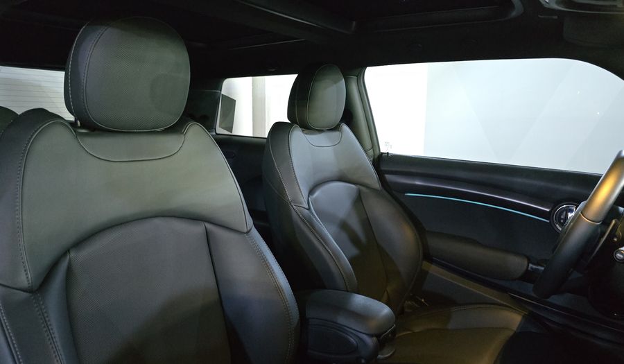 Mini Cooper S 2.0 COOPER CLASSIC DCT Hatchback 2022