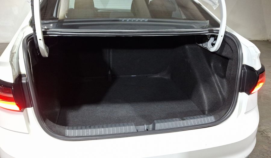 Volkswagen Virtus 1.6 COMFORTLINE AUTO Sedan 2023