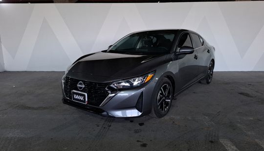 Nissan • Sentra