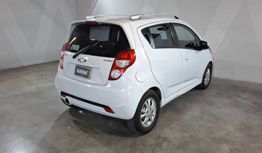 Chevrolet Spark 1.2 LTZ C MT Hatchback 2014