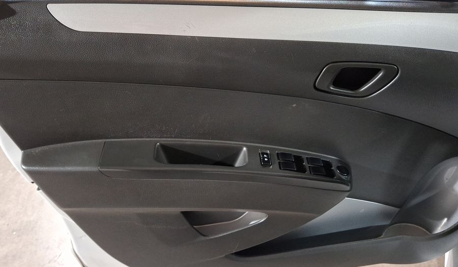 Chevrolet Spark 1.2 LTZ C MT Hatchback 2014