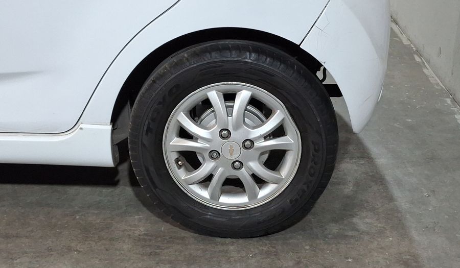 Chevrolet Spark 1.2 LTZ C MT Hatchback 2014