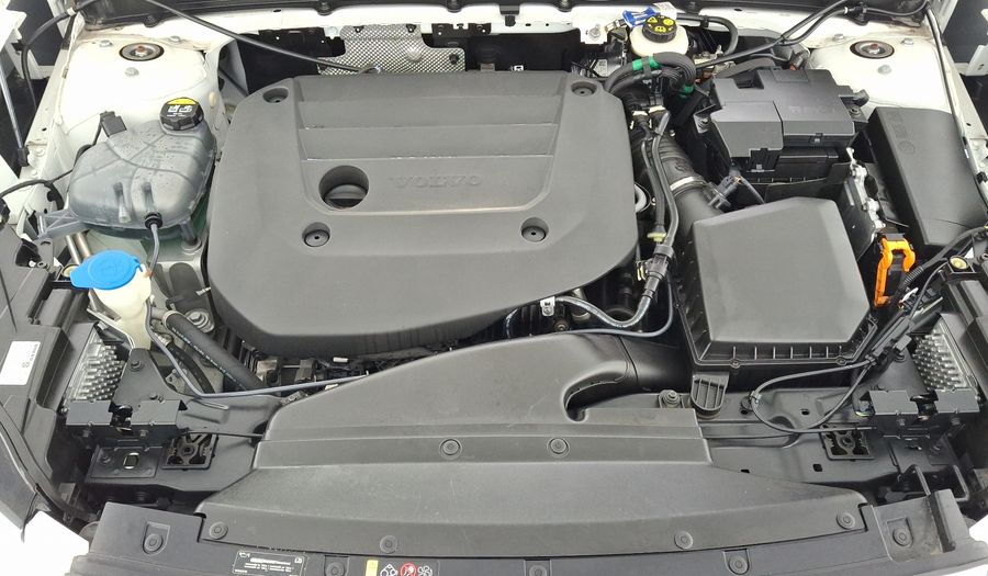 Volvo Xc40 2.0 B4 MHEV ULTIMATE AUTO Suv 2024
