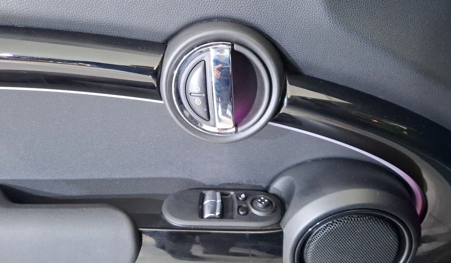 Mini Cooper S 2.0 COOPER CLASSIC DCT Hatchback 2023