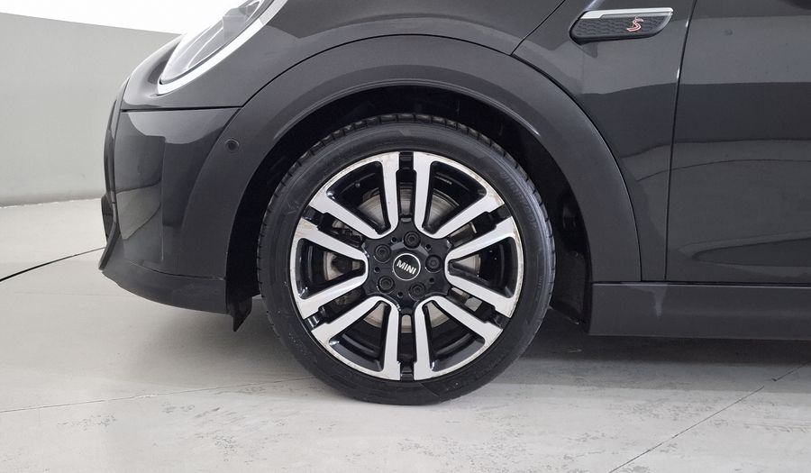 Mini Cooper S 2.0 COOPER CLASSIC DCT Hatchback 2023