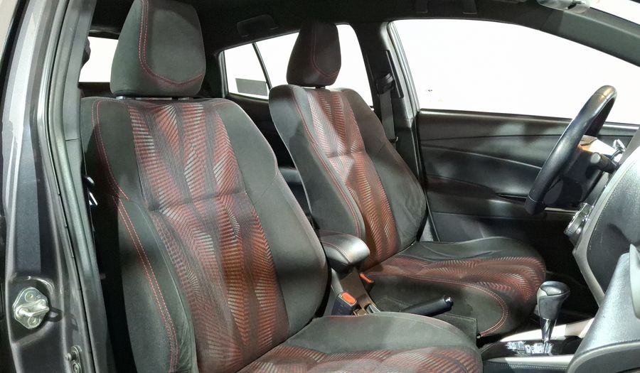 Toyota Yaris 1.5 S AUTO Hatchback 2019