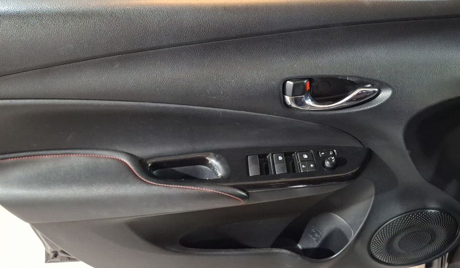 Toyota Yaris 1.5 S AUTO Hatchback 2019