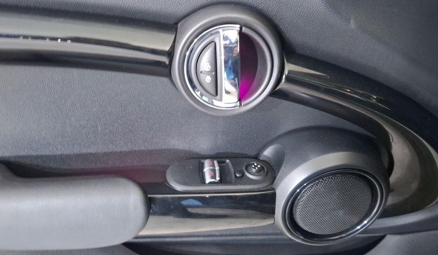 Mini Cooper 1.5 COOPER CHILI AUTO Hatchback 2018