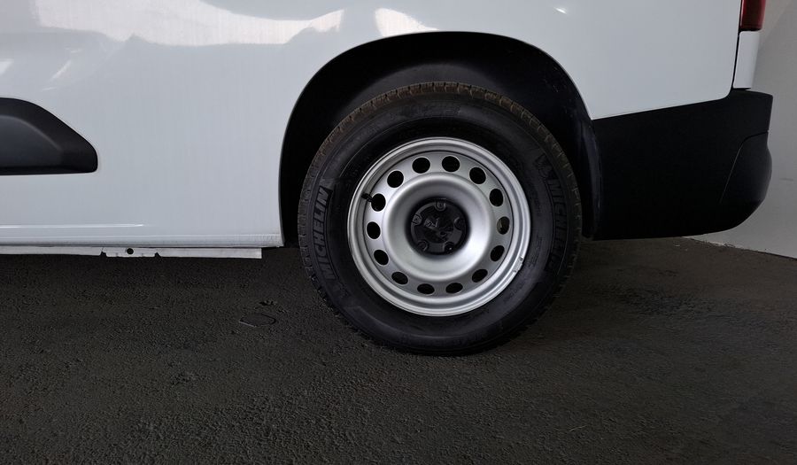 Peugeot Partner BEV 50KWH MAXI PACK AUTO Van 2023