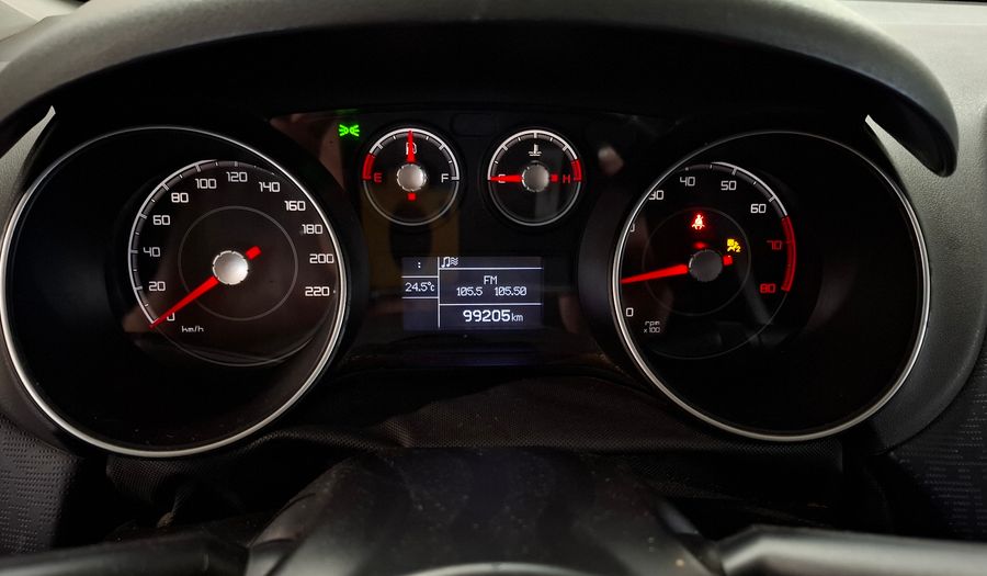 Fiat Punto 1.4 ATTRACTIVE 5P Hatchback 2015