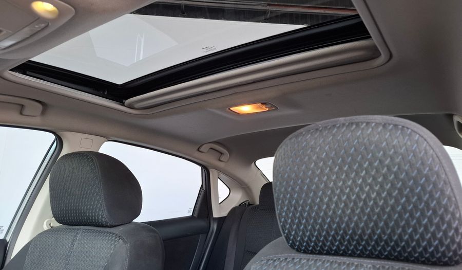 Nissan Sentra 1.8 SR AUTO Sedan 2015