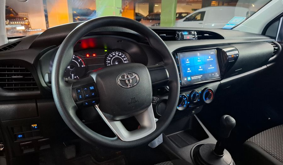 Toyota Hilux 2.4 TDI DX C/D Pickup 2025
