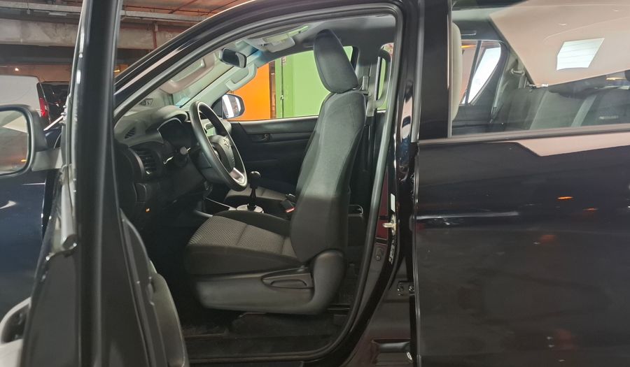 Toyota Hilux 2.4 TDI DX C/D Pickup 2025