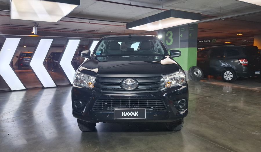 Toyota Hilux 2.4 TDI DX C/D Pickup 2025