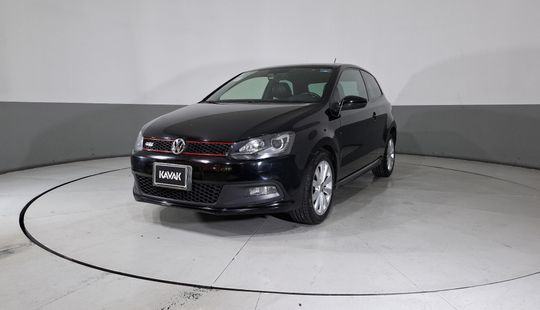 Volkswagen • Polo