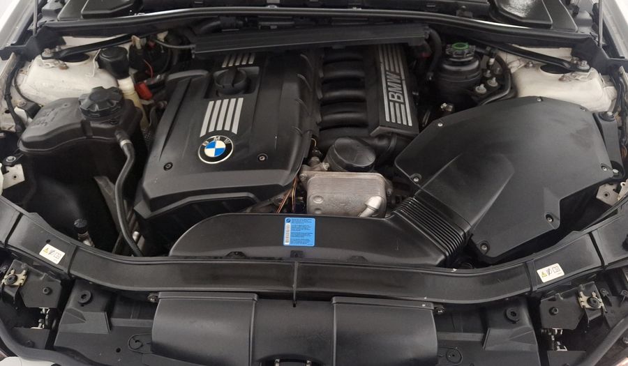 Bmw Serie 3 2.5 325IA PROGRESSIVE Sedan 2011