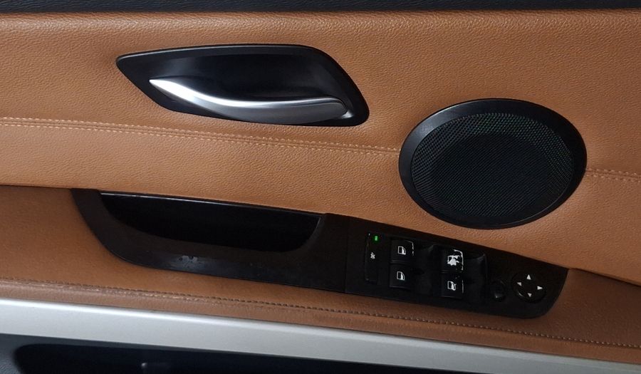 Bmw Serie 3 2.5 325IA PROGRESSIVE Sedan 2011