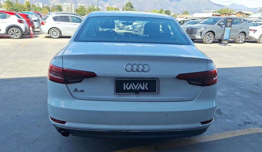 Audi A4 1.4 TFSI S TRONIC DESIGN Sedan 2017