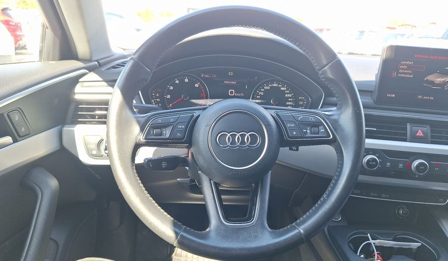Audi A4 1.4 TFSI S TRONIC DESIGN Sedan 2017