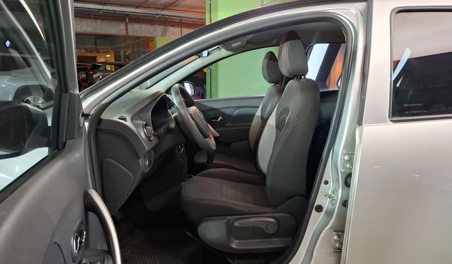 Renault Sandero 1.6 DYNAMIQUE Hatchback 2019